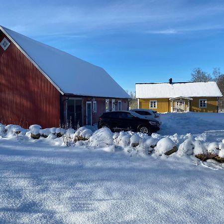 Skog Fegen Naera Ullared Villa ภายนอก รูปภาพ