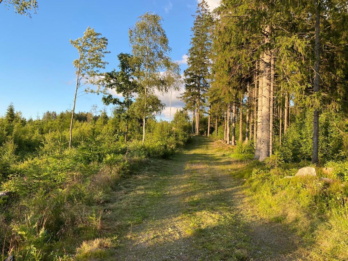 Skog Fegen Naera Ullared Villa ภายนอก รูปภาพ