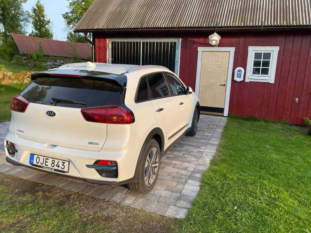 Skog Fegen Naera Ullared Villa ภายนอก รูปภาพ