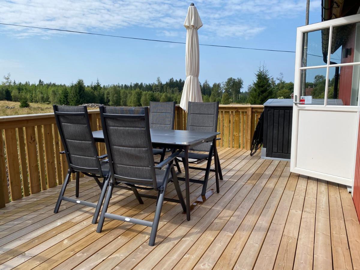 Skog Fegen Naera Ullared Villa ภายนอก รูปภาพ