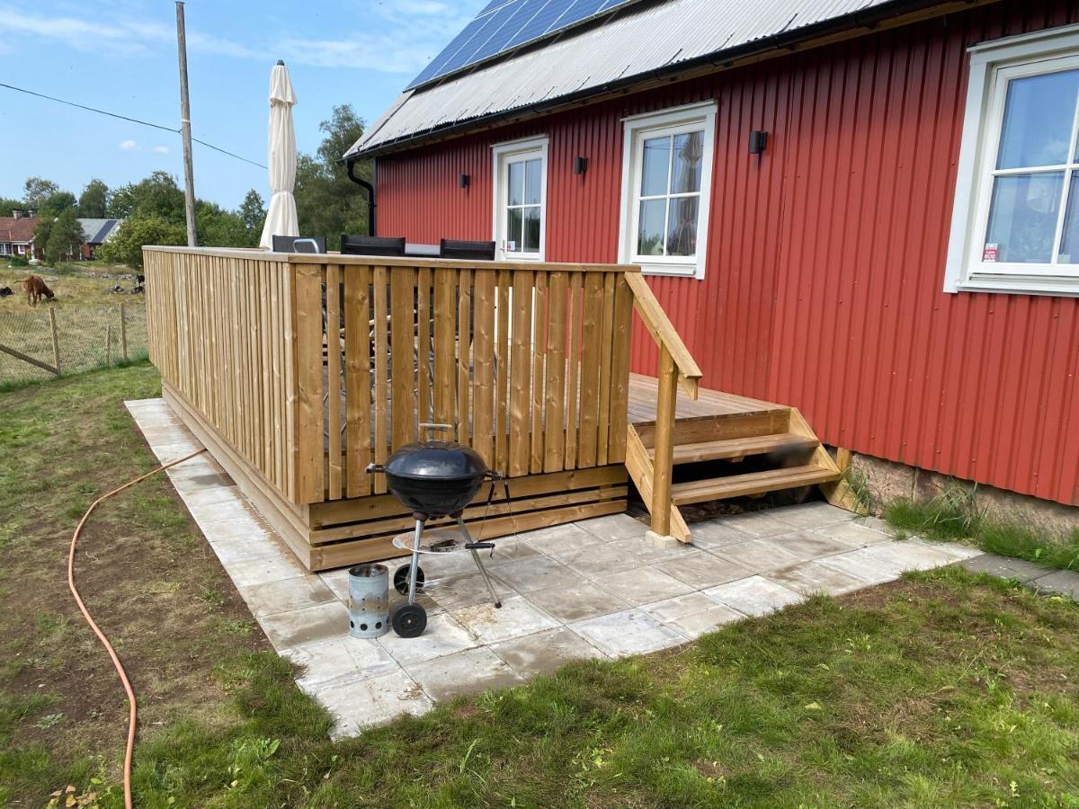 Skog Fegen Naera Ullared Villa ภายนอก รูปภาพ